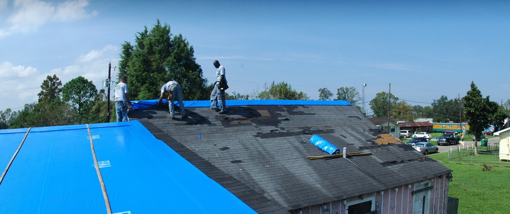 5 Ways tarps protect your home during renovation.